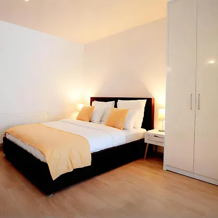 Center Apartment